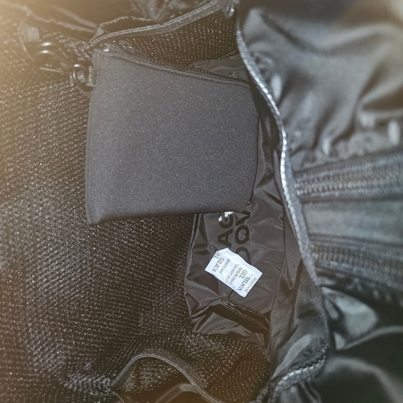 Medium Dakota Neoprene Backpack - Picture 5 of 12